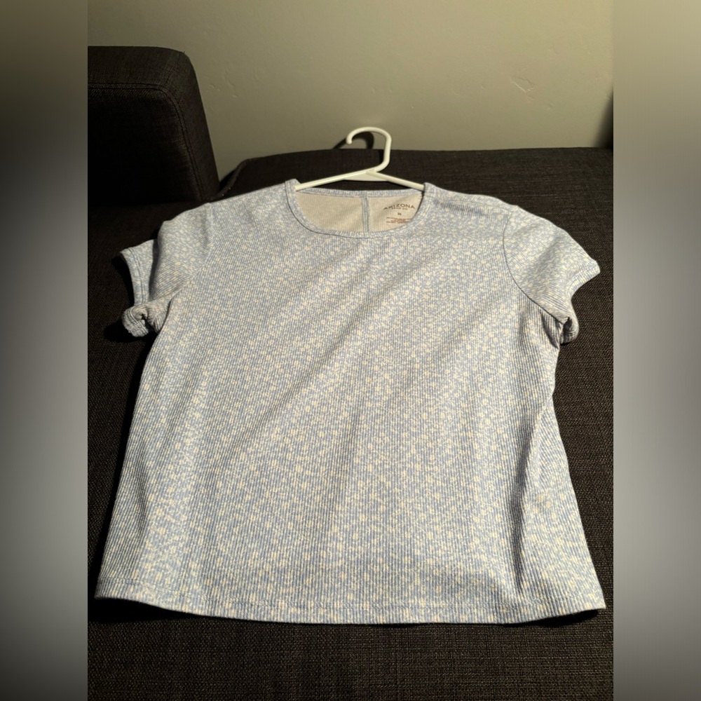 Blue white floral pattern short sleeve tee